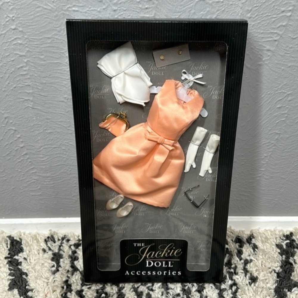 The Franklin Mint Jackie Kennedy Doll Outfits